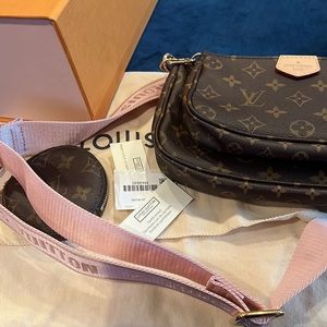 Louis Vuitton Multi Pouchette